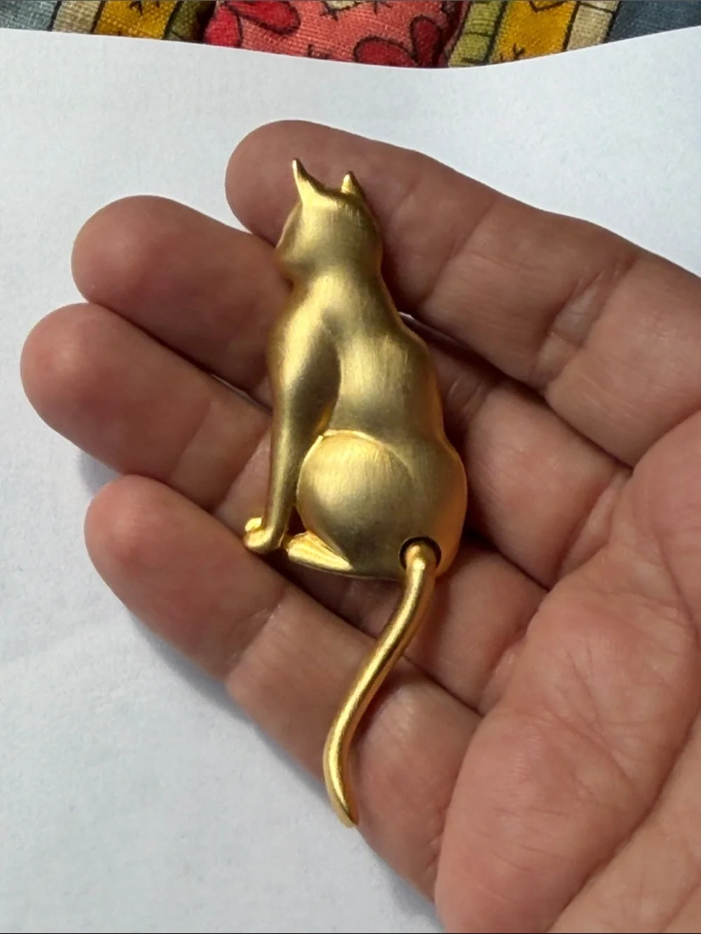 JJ Jonette Signed Vintage Gold Tone Seated Cat With Swinging Tail Brooch